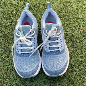 Brand New Columbia light blue/ white tennis shoes
